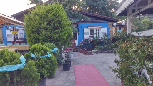 Cafe veya ofis olarak Film,dizi çekimleri için.