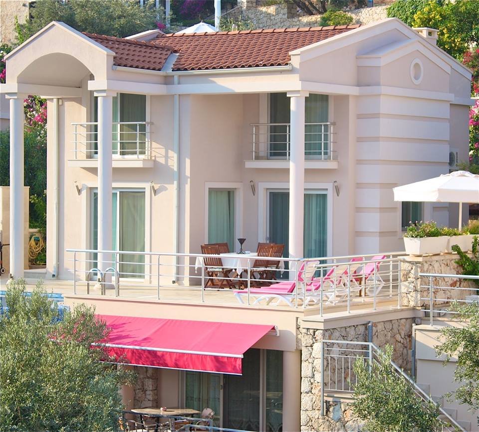 Dizi ve filmler için kiralık 2 villa
