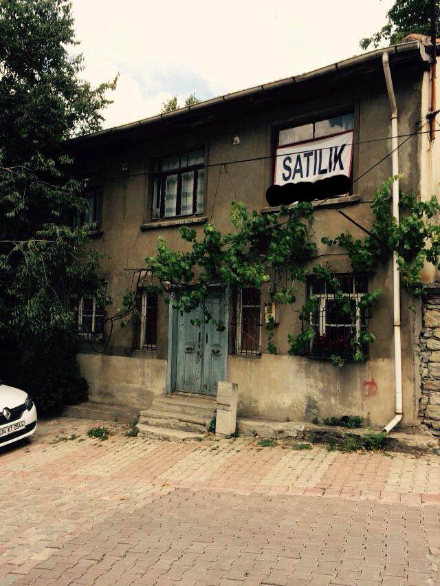 bahçeli iki katlı müstakil ev