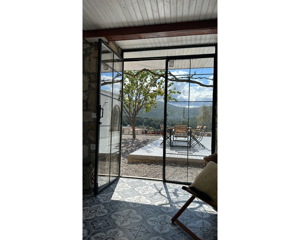TARİHİ TAŞ EV