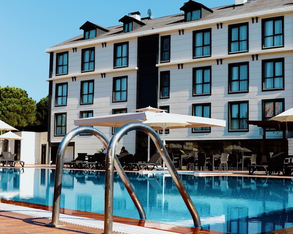 RİVADA  DİZİ VE FİLM ÇEKİMLERİ İÇİN  KİRALIK CAFE,OTEL ODASI,LOBİ,TOPLANTI SALONU,RETAURANT
