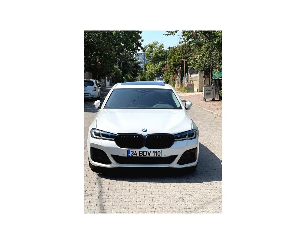 DİZİ FİLM REKLAM SETLERİNE BMW 520