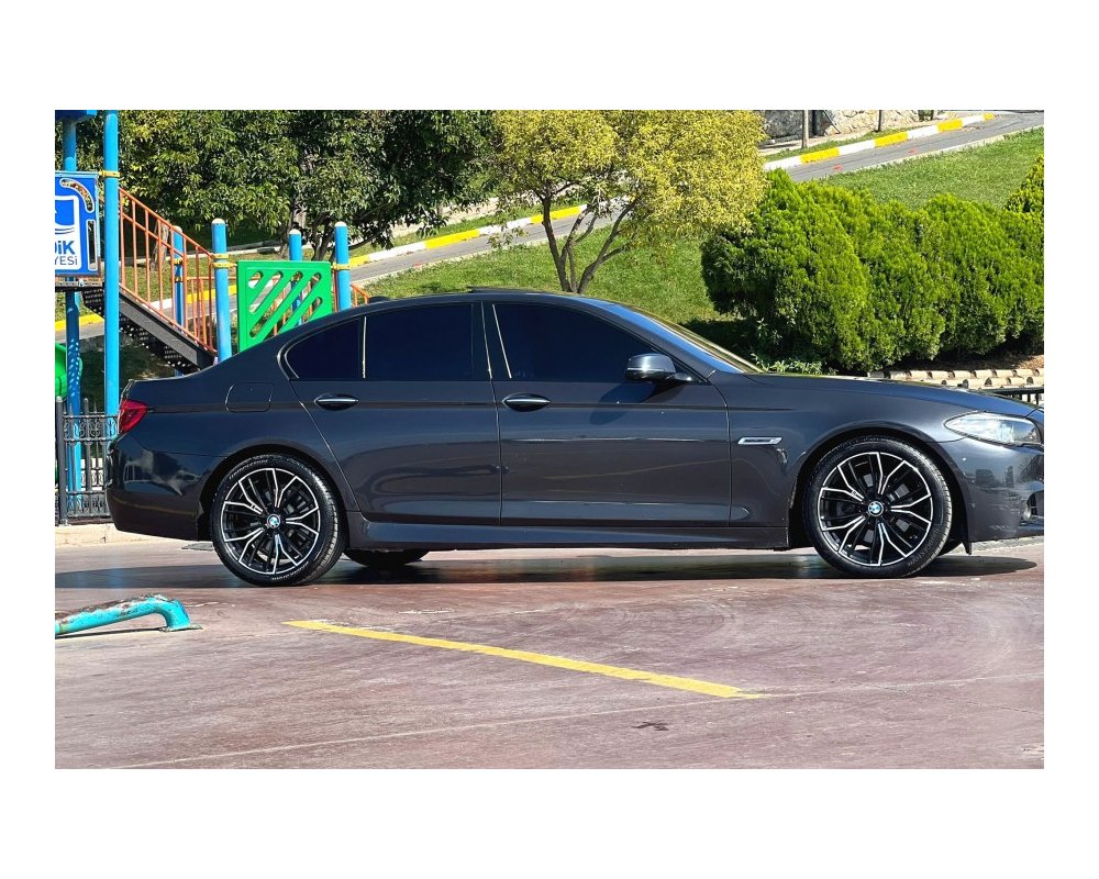 DİZİ FİLM REKLAM SETLERİNE BMW 520