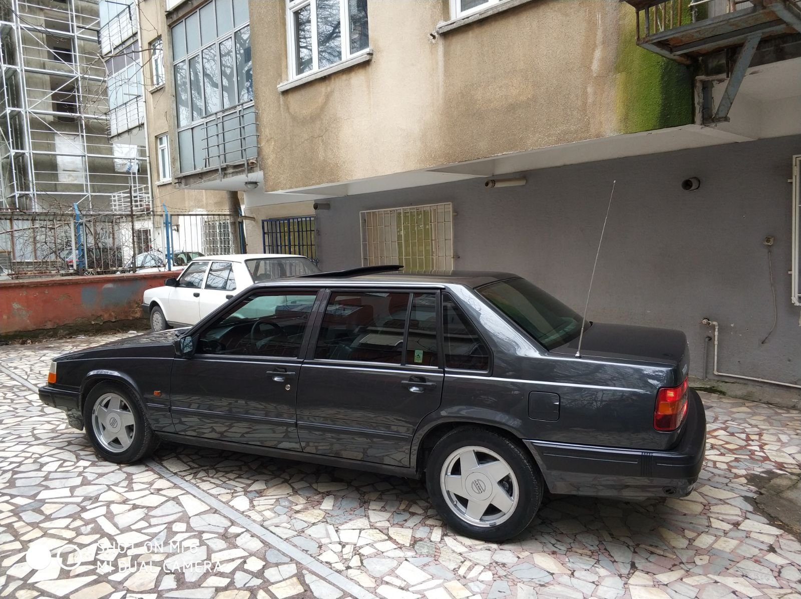 90 LI YILLARIN KONSOLOSLUK VE MAKAM ARACI VOLVO 940
