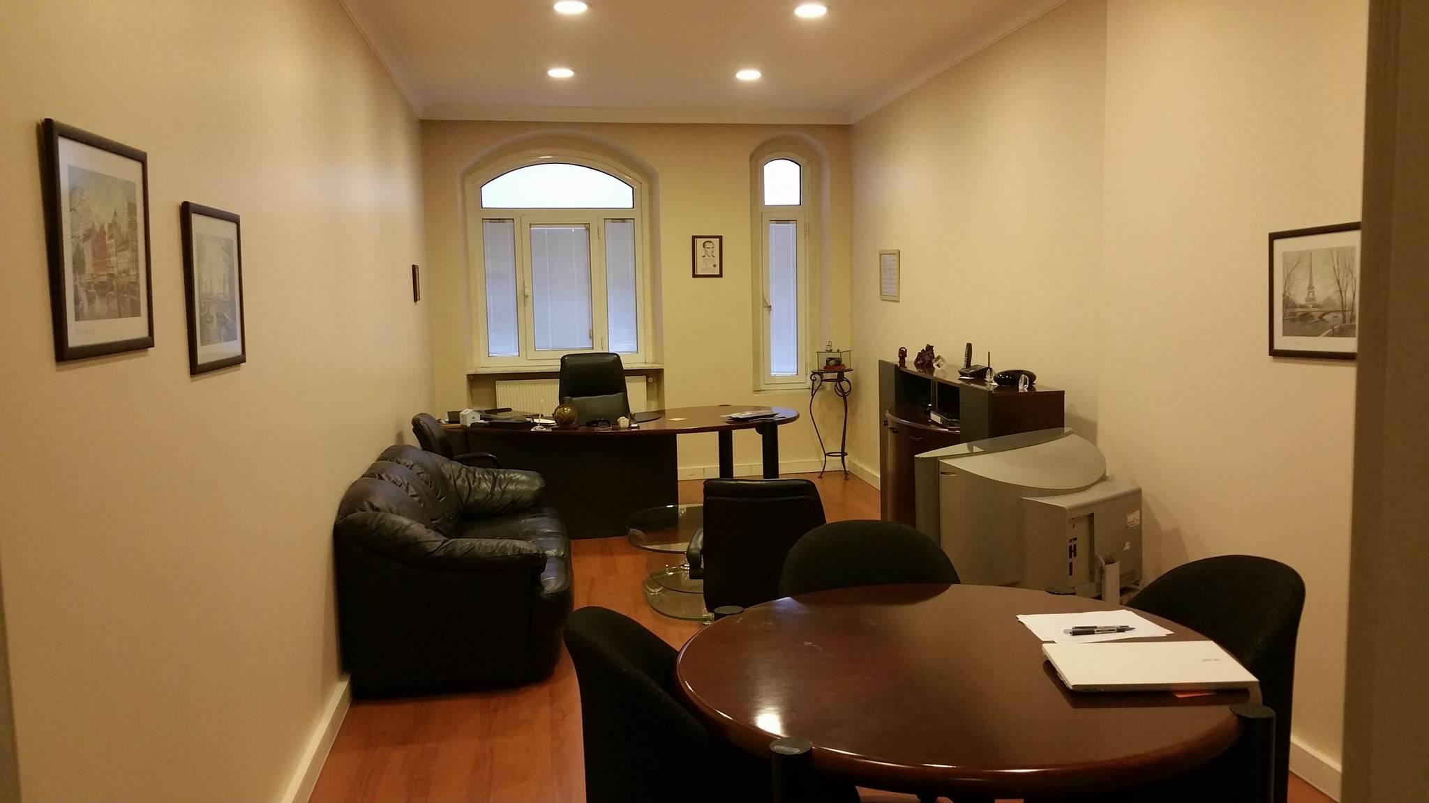İSTANBUL/TAKSİM DE TEMİZ KULLANIŞLI OFİS detaylı fotoğrafları