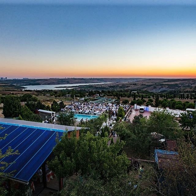 6000M2 HAVUZLU VİLLA