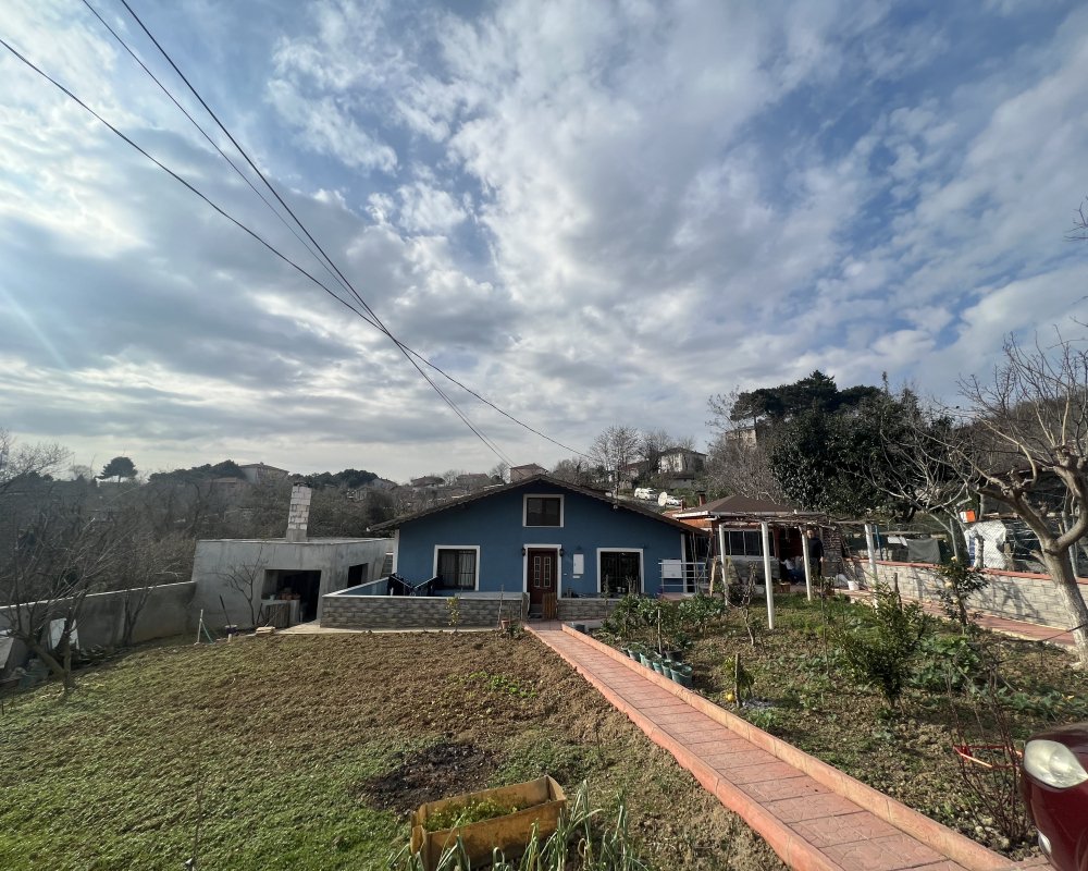 YAN YANA İKİ EV+BAHÇELİ+OTOPARK+BEYKOZ+MÜSTAKİL