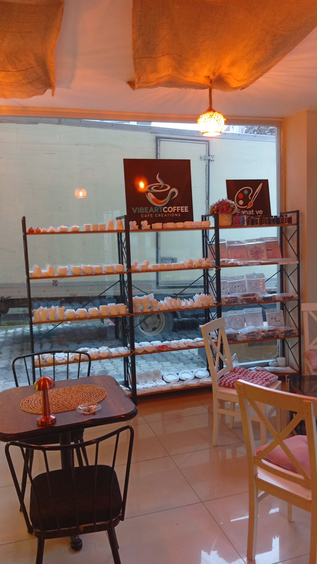 Çekmeköy Taşdelen de sanat kafe