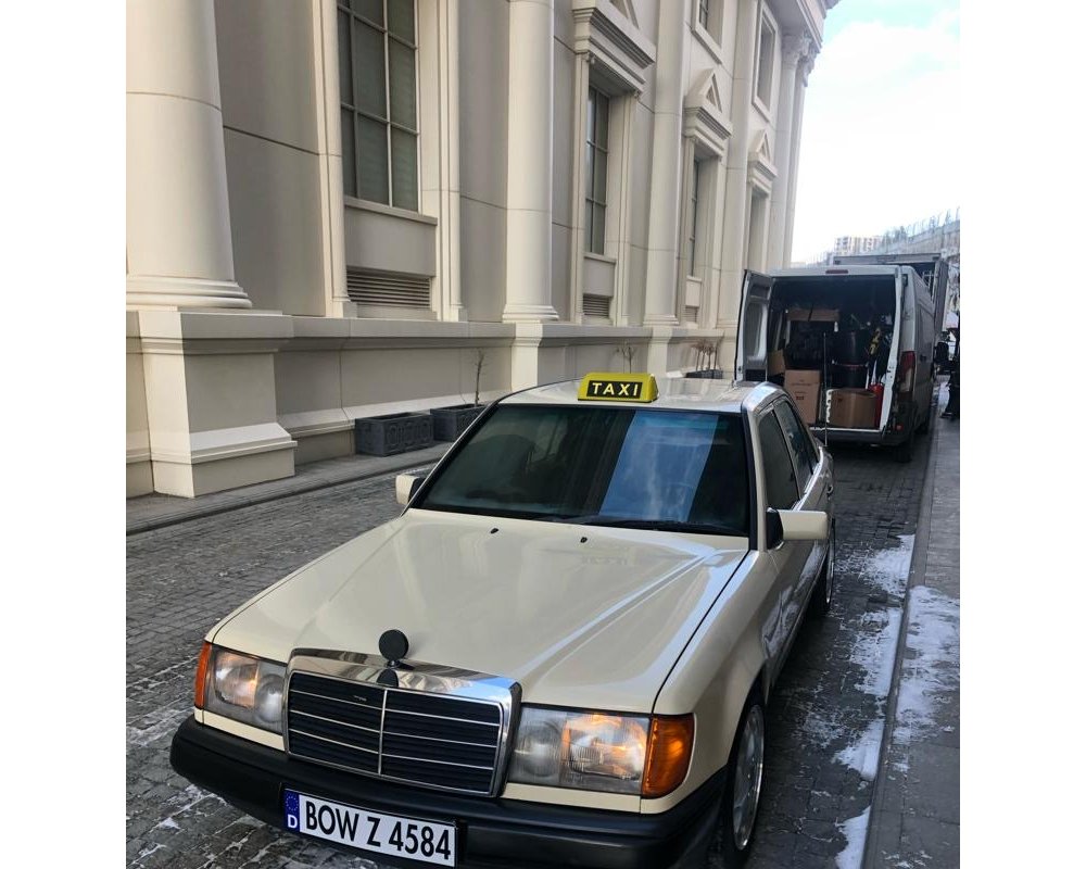 Dizilere Setlere Düğün ve Özel Günlere Kiralık Mercedes W124