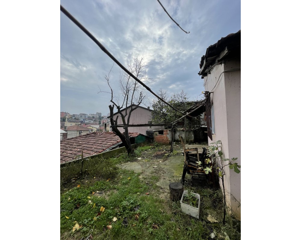Merkezi Konumda Sarıyer-Armutlu'da Gecekondu